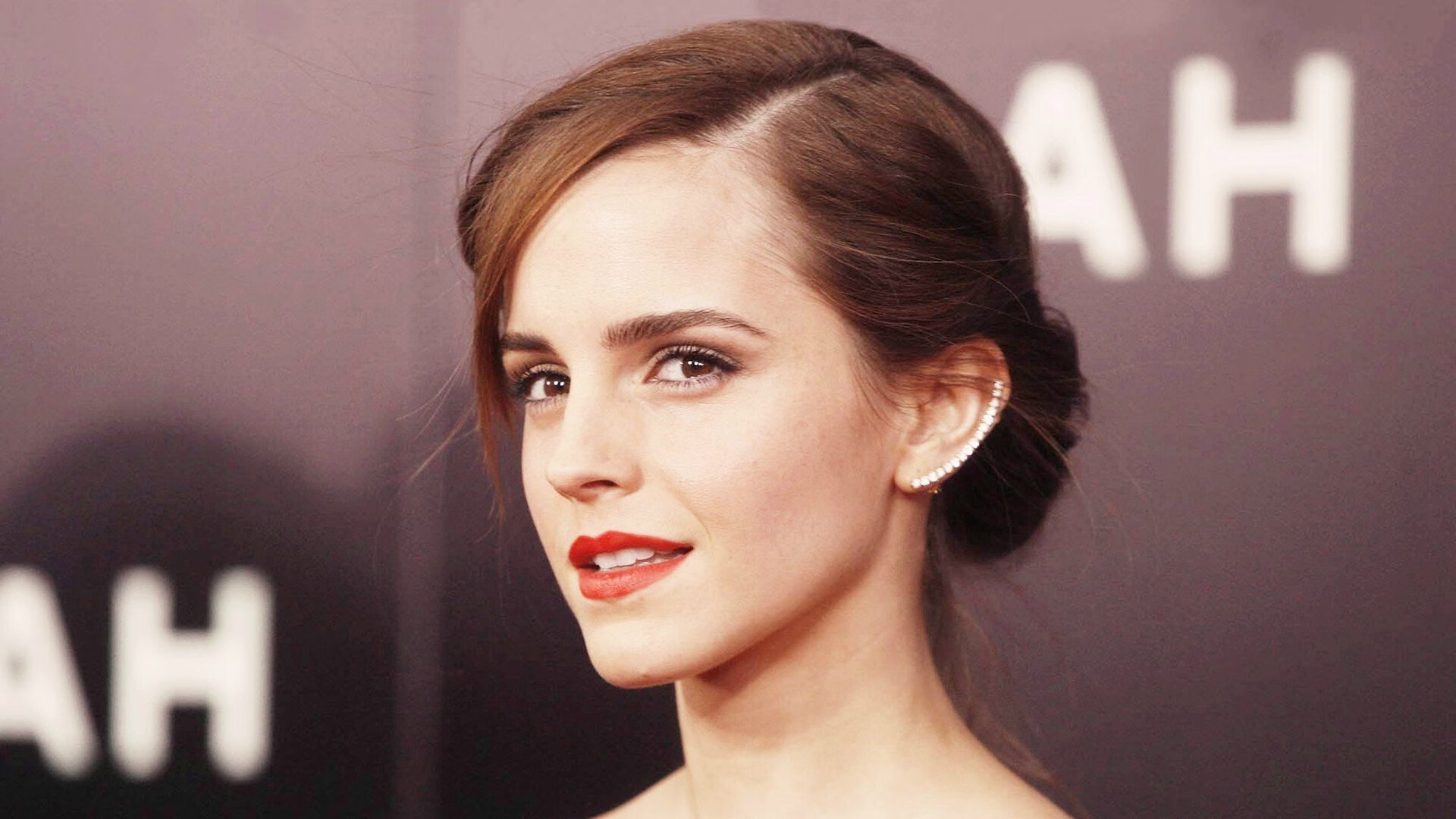 华体会-七十载辉煌，新疆迈向新征程，新疆七十周年庆